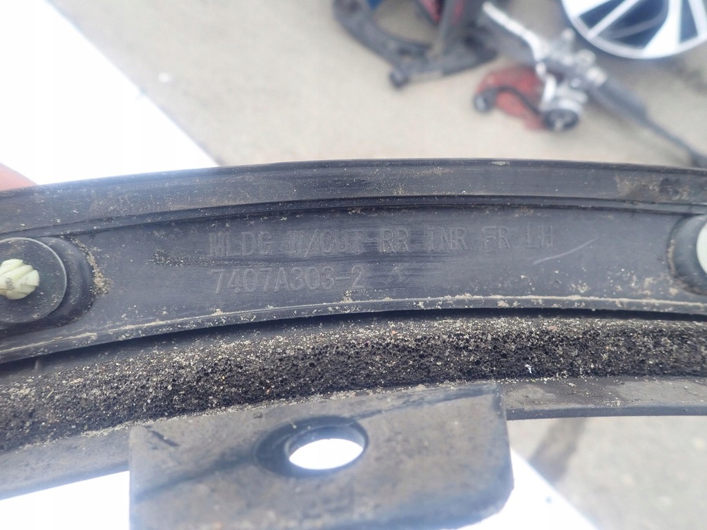 фото №8, Mitsubishi outlander iii молдинг крыла левый задняя