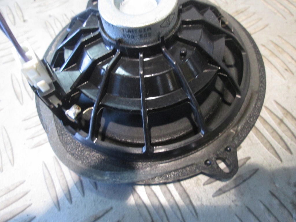 фото №4, Динамик перед левый = правый renault clio iii