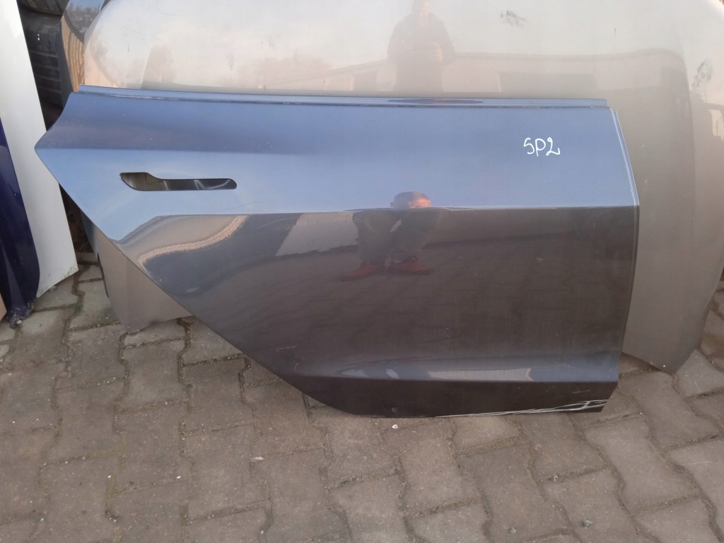 фото №1, Tesla 3 дверь задние правое