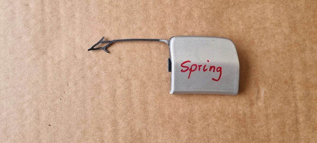 фото №1, Dacia spring 2021- заглушка фаркоп бампер перед оригинал