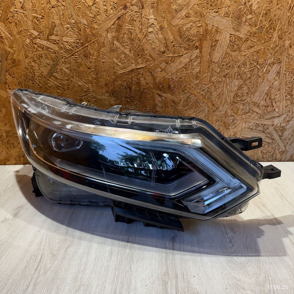 Фара передняя правый  nissan qashqai 2 j11 рестайлинг  2020 год full led Оригинал