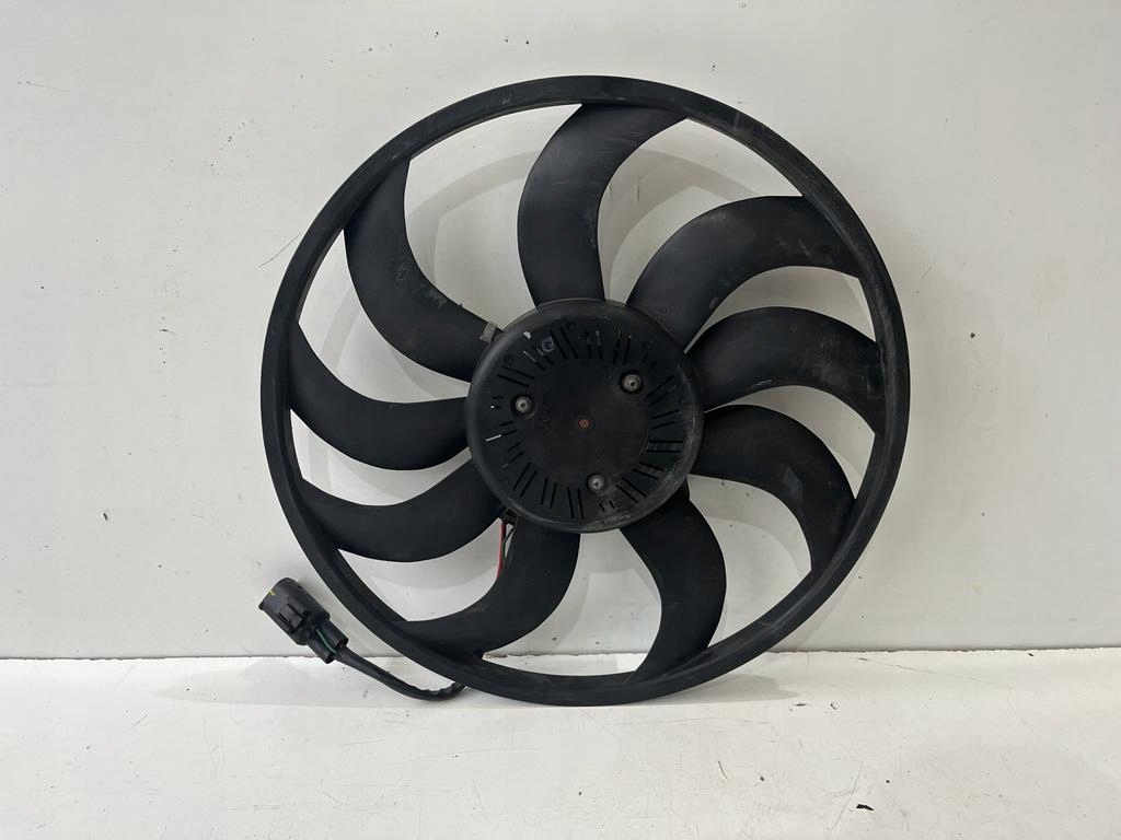 фото №1, Bmw 3 f30 f31 вентилятор радіатора 7608408