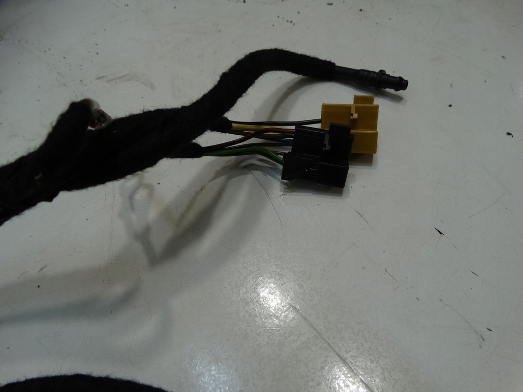 фото №5, Джгут багажника seat ibiza mk4 lift 6j0971145e