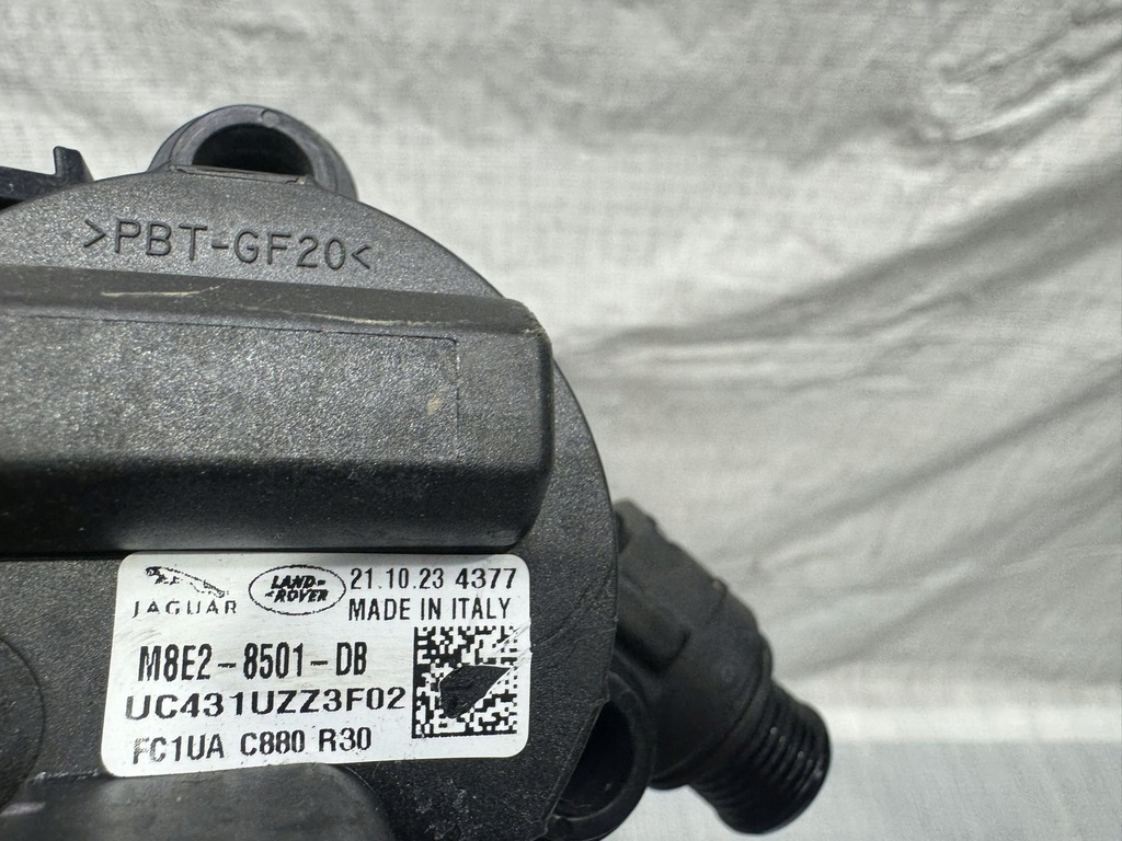 фото №2, Насос wody jaguar f-pace lift r-dynamic 23- m8e2-8501-db