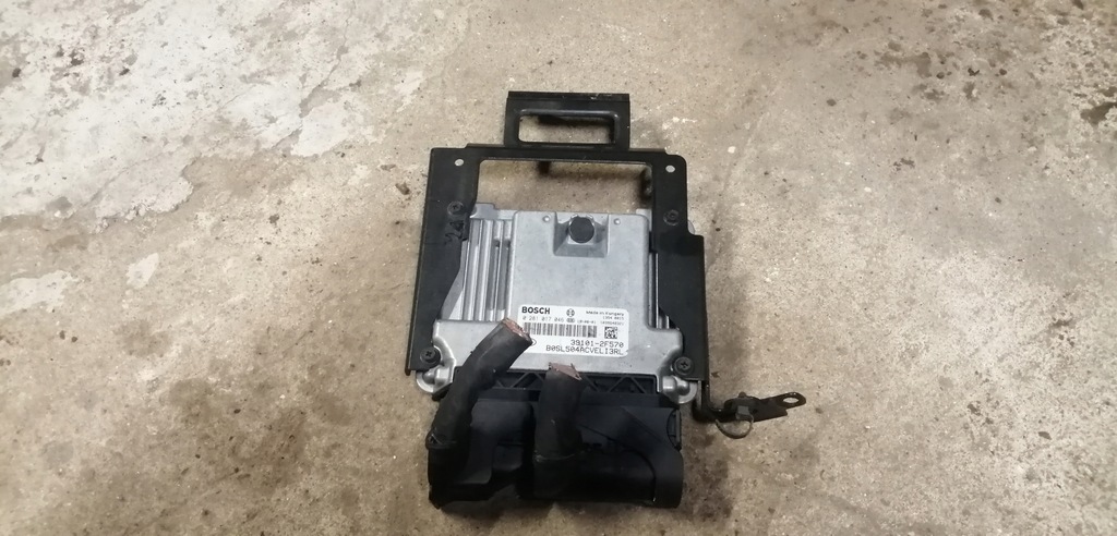 фото №1, Kia sportage iii 2.0 crdi бортовой компьютер 39101-2f570