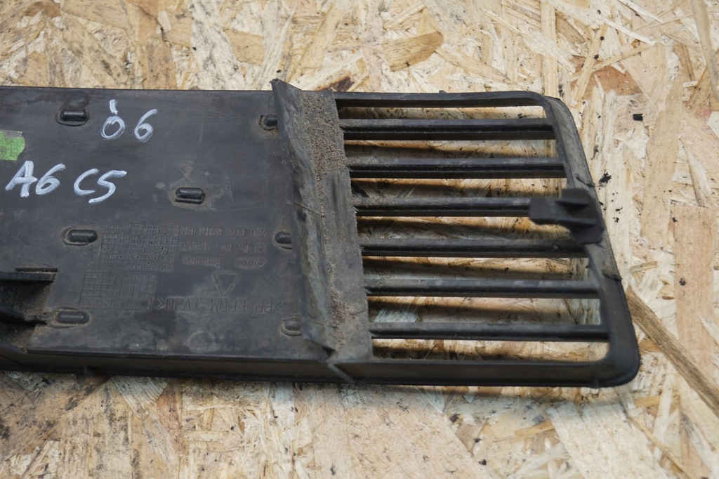 фото №6, Решітка бампера лівий перед audi a6 c5 4b0807681s