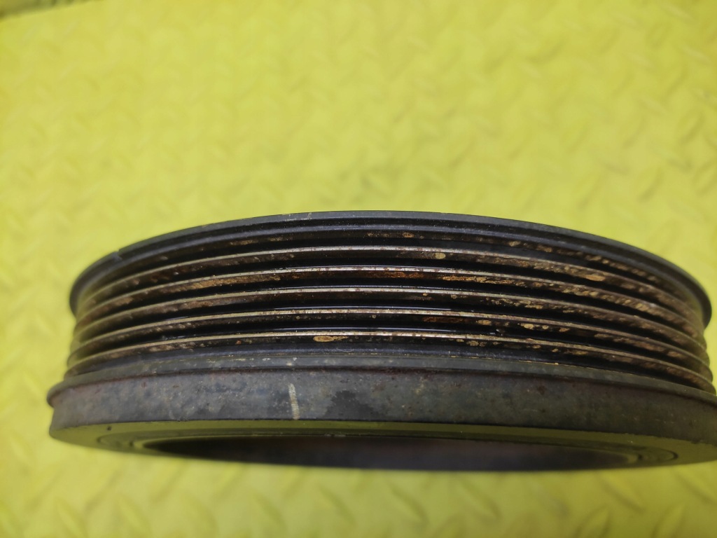 фото №2, Toyota corolla e12 1.4 d шкив