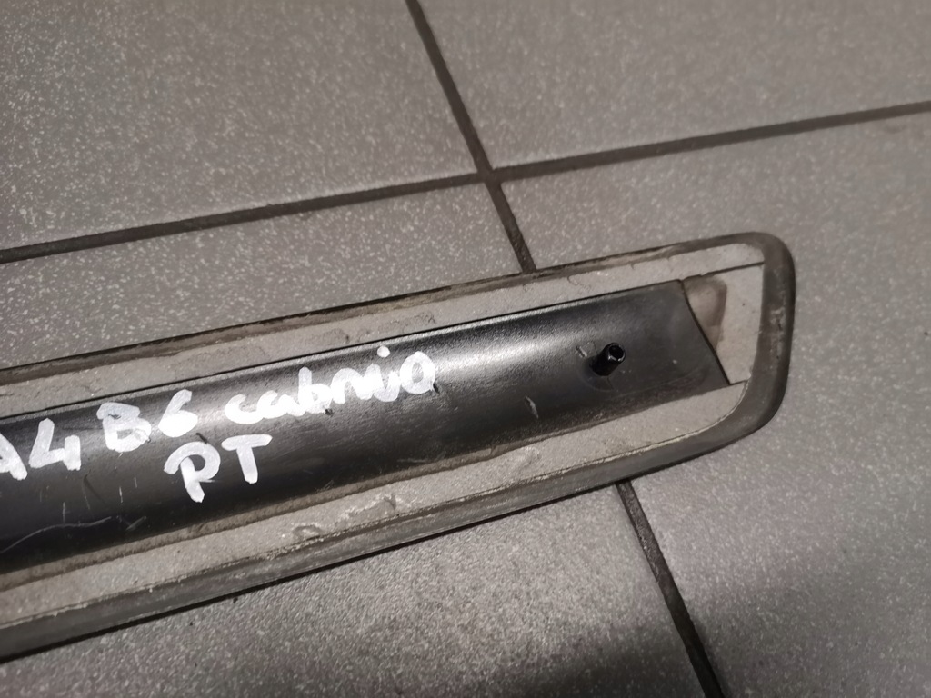 фото №6, Молдинг крила права audi a4 b6 cabrio 8h0853984