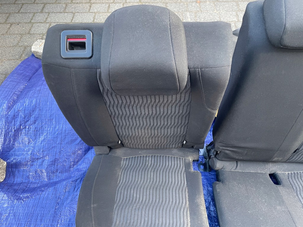 фото №7, Peugeot 308 t9 sw kombi задняя заднее сиденье ремни защёлки