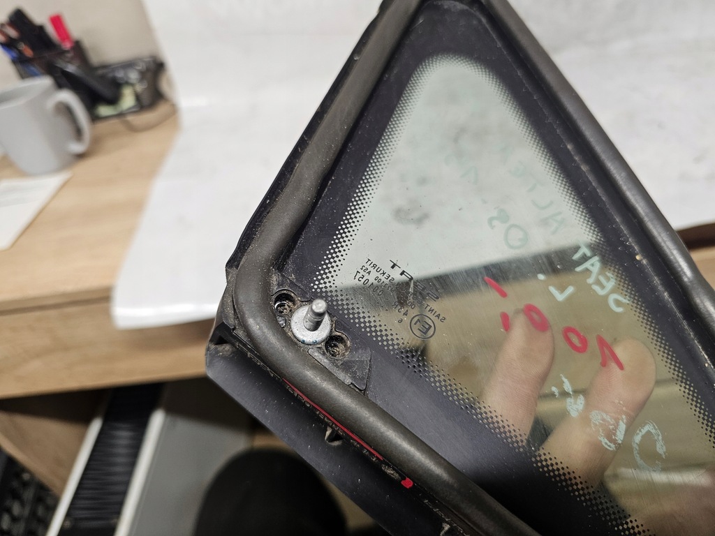 фото №12, Стекло левая передняя seat altea xl 5p5, 5p8 5p0845411c 1.9l дизель 77kw