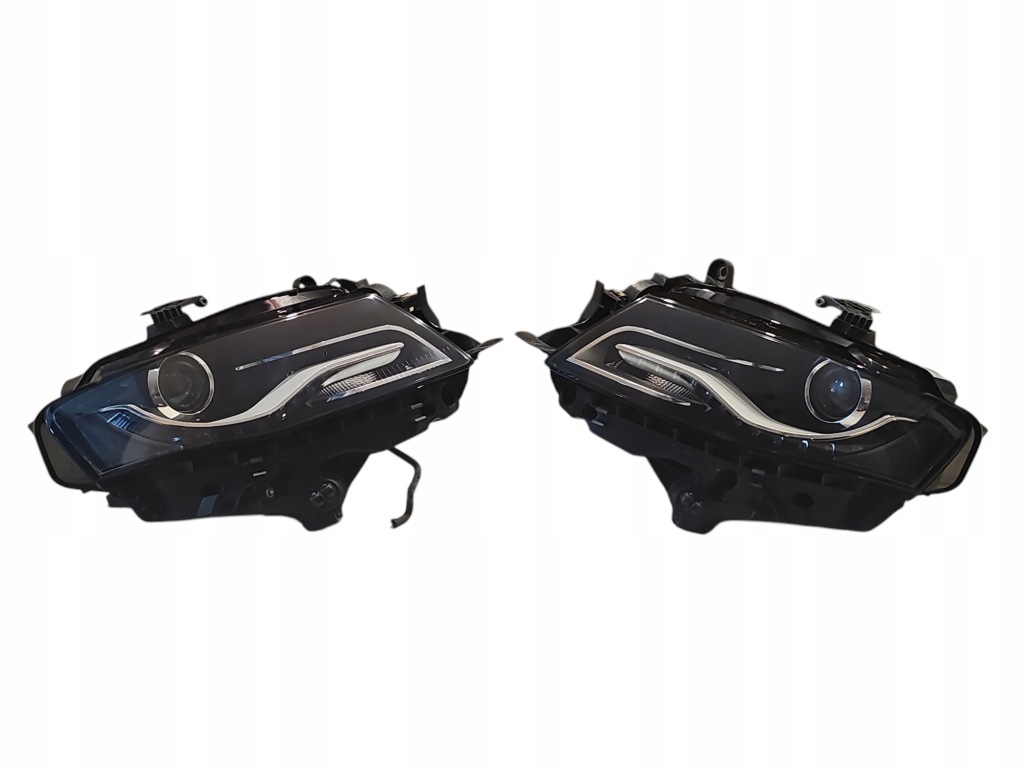 фото №1, Audi a4 b8 8k лампа ліва права ксенон led комплектна напрямні омивачі