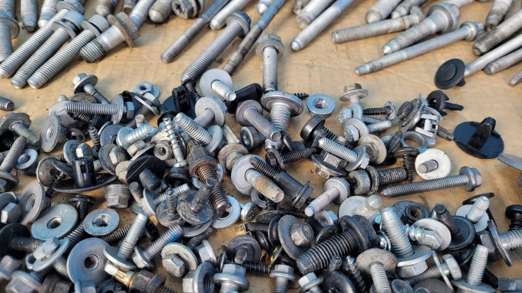 фото №10, Opel astra l vi gse 23r болти кузов підвіска салону 12,3kg