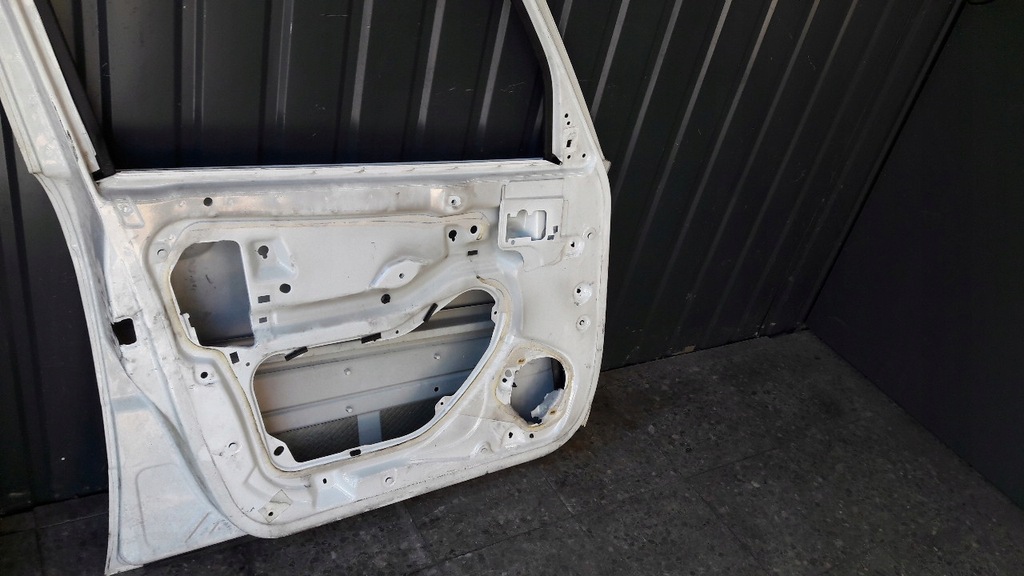 фото №10, Дверь левый перед citroen xsara picasso i 98r