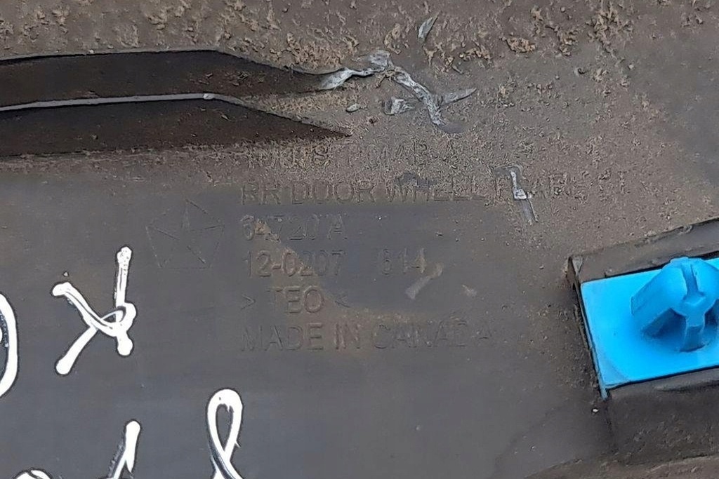 фото №9, Накладка заднього крила jeep cherokee kl 64720a 2.0l дизель 2014