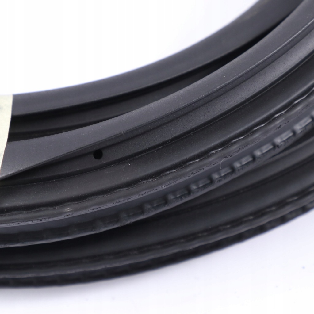 фото №13, Mercedes c118 прокладка дверь задних левая резиновый элемент дверь a1186920700