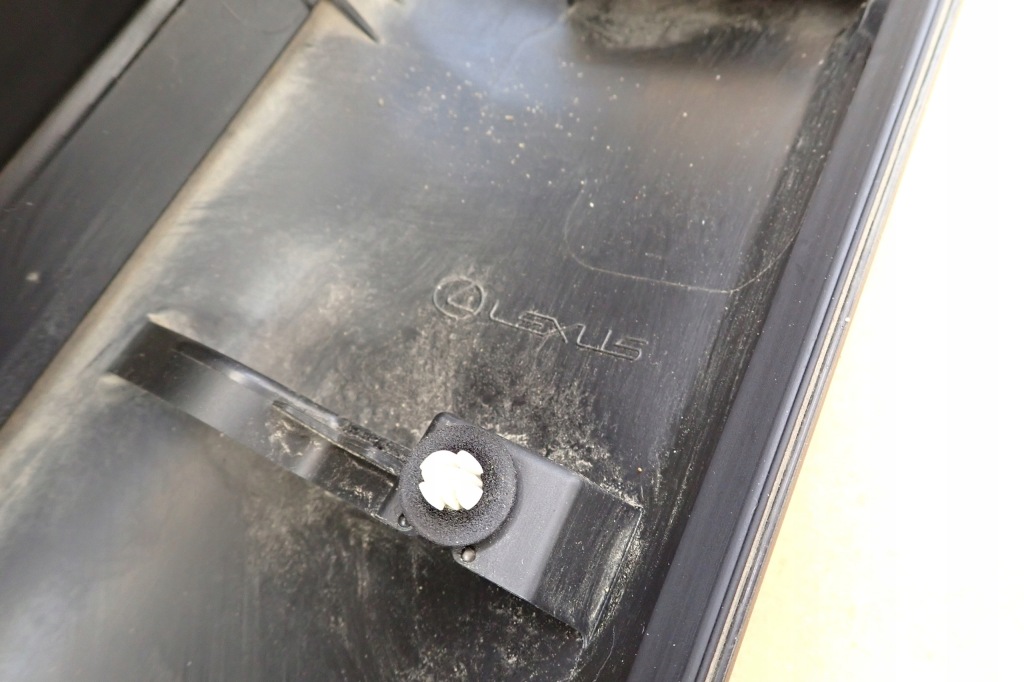 Lexus rx v 22- порог правый  задняя молдинг дверь 7574348030 rh оригинальный номер в Украине