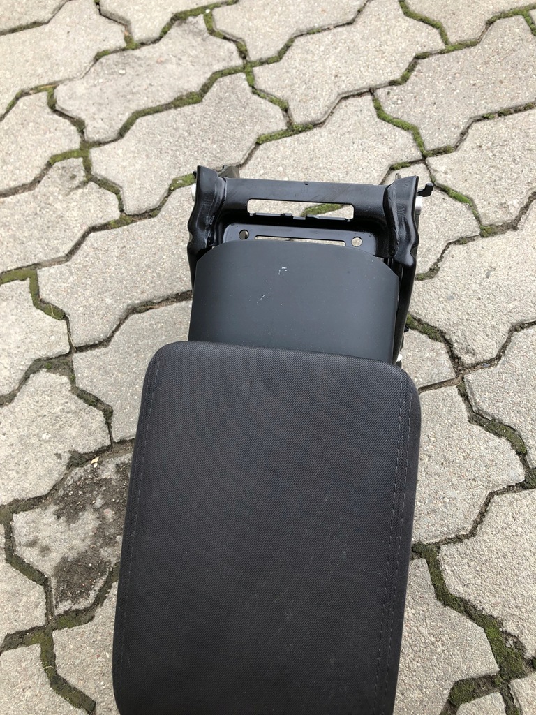 фото №6, Audi a4 b8 a5 підлокітник велюр 8k0864283 гарний