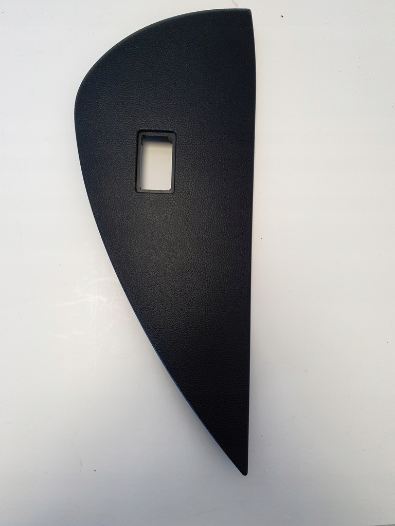 фото №1, Vw t-roc захист консолі права панелі 2gm858248 c