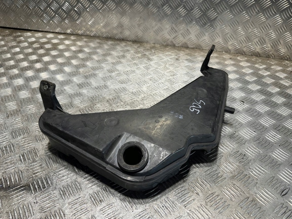фото №1, Audi q5 8r 2012-2016 бак распылителя 8r0955453a