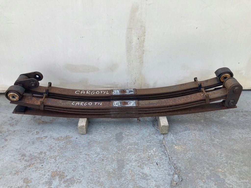 фото №1, Iveco eurocargo euro 5 19,5 рессора задняя 4 щетки