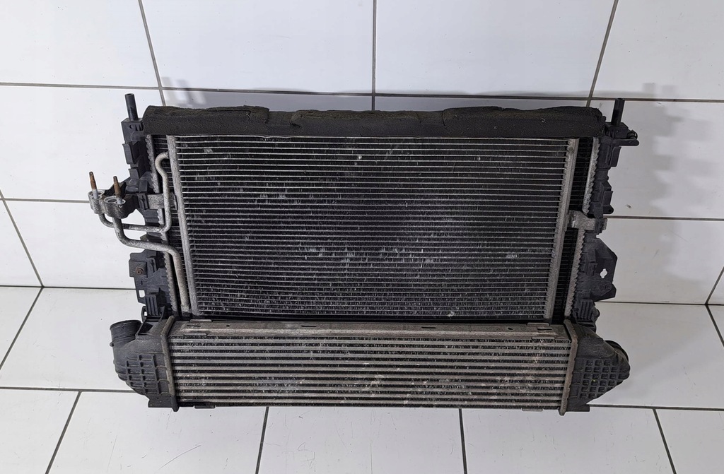 фото №1, Ford kuga mk1 2.0tdci радиатор + вентилятор комплект