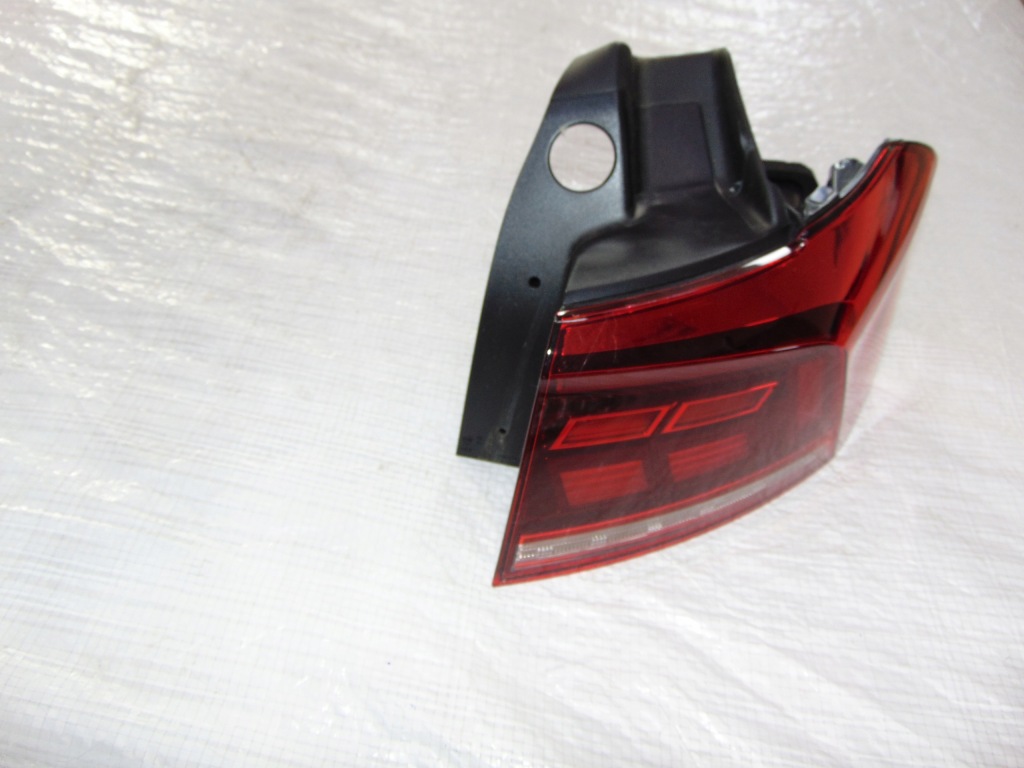 фото №1, Passat b8 лампа кузовна права lift kombi 3g9945096g