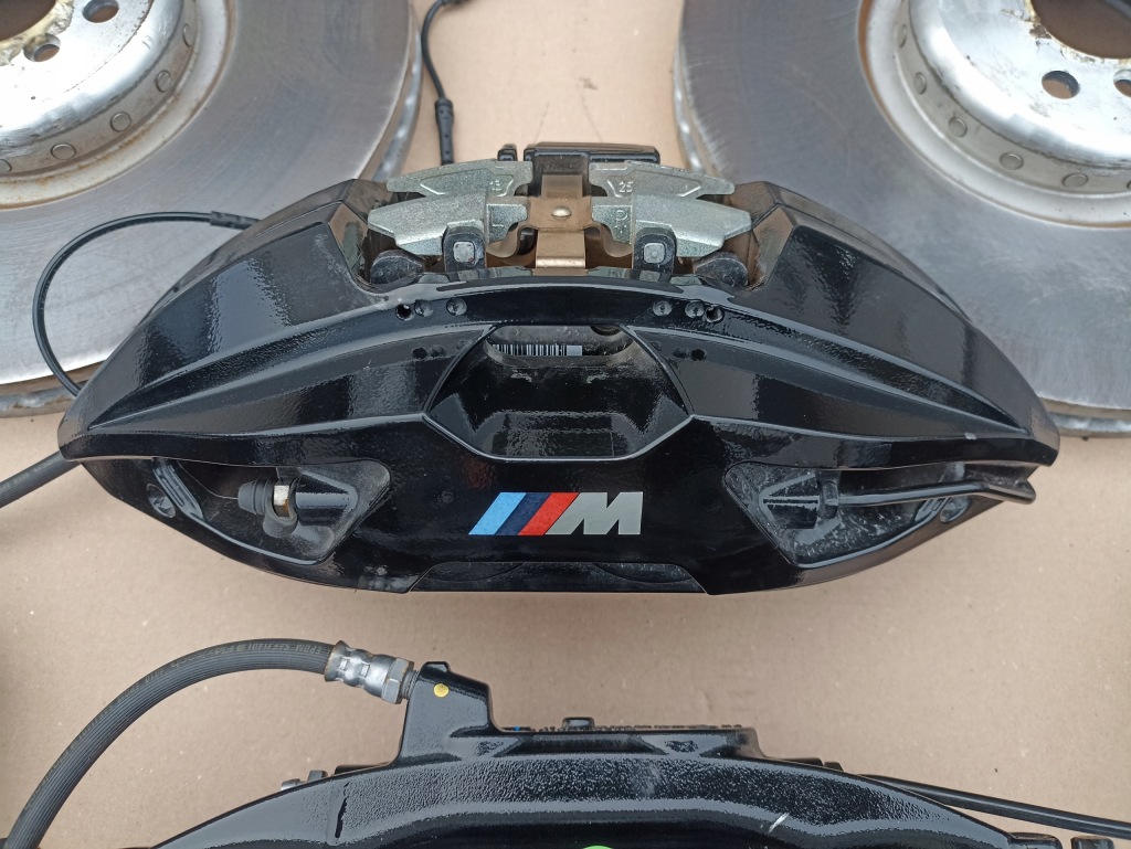 фото №12, Тормозные диски суппорты тормозные колодки комплект m набор bmw x7 g07 2000km 395x36 370x24