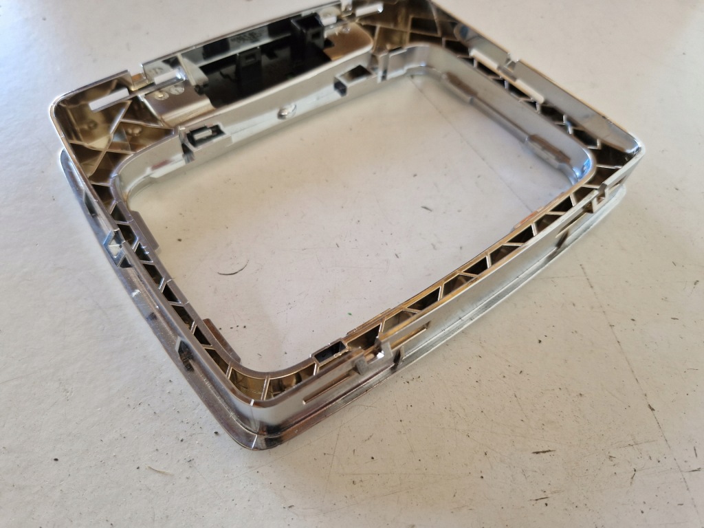 Дисплей передач рамка mercedes e-klasa w207 a2122671288 Недорого