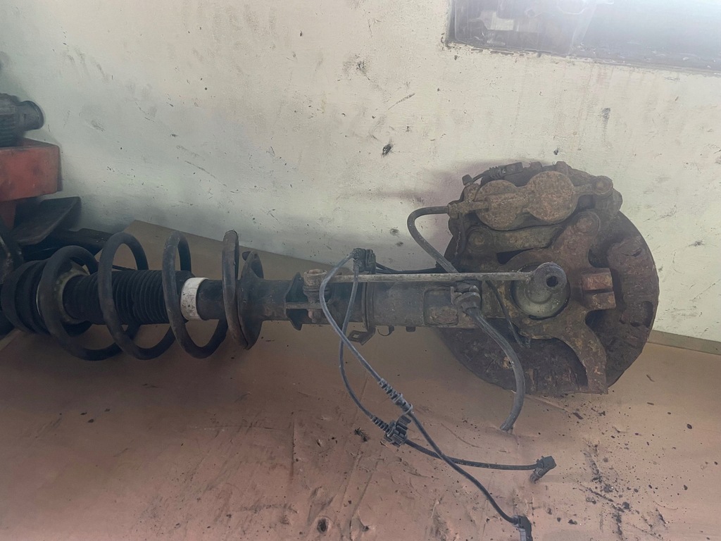 фото №7, Амортизаторна стійка поворотний кулак амортизатор супорт правий перед mercedes vito 639