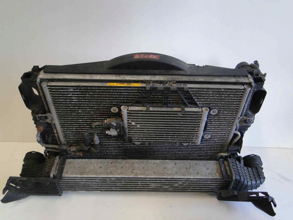 Mercedes e klasa w211 211 радиатор интеркулер в Украине