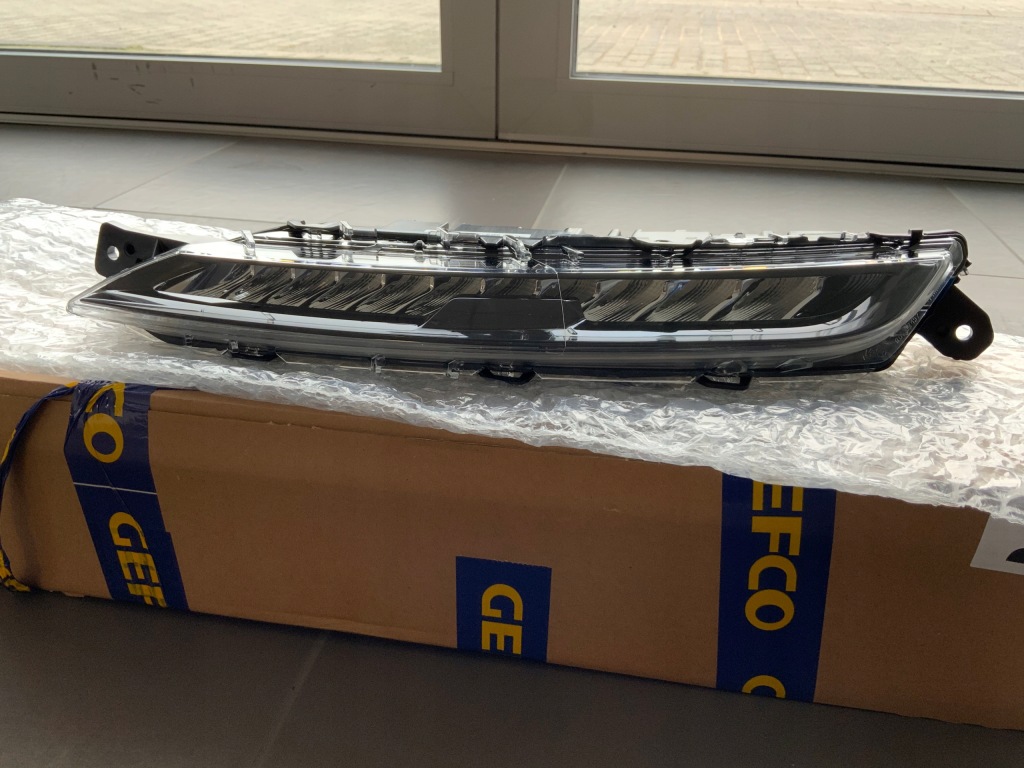 Фонарь  дневные led фара citroen c4 picasso рестайлинг Недорого