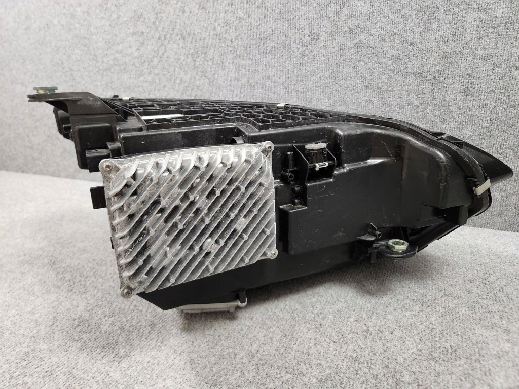 Фара лампа передняя перед левая - mercedes eqe v295 w295 full led 2023- с Разборки