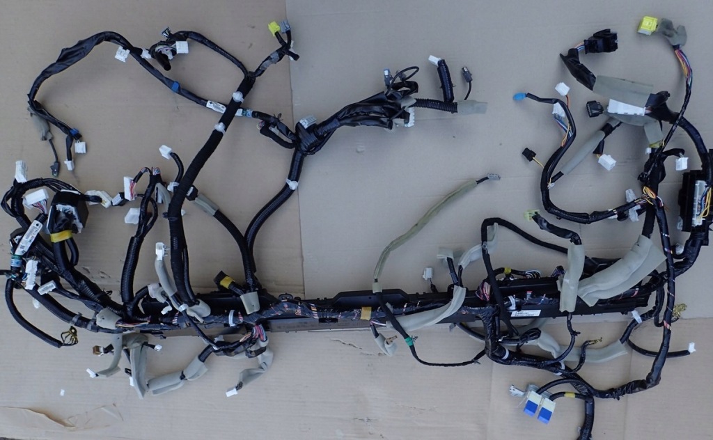 ВСТАНОВЛЕННЯ НАВІГАЦІЙНОЇ ДОШКИ INFINITI Q70 M