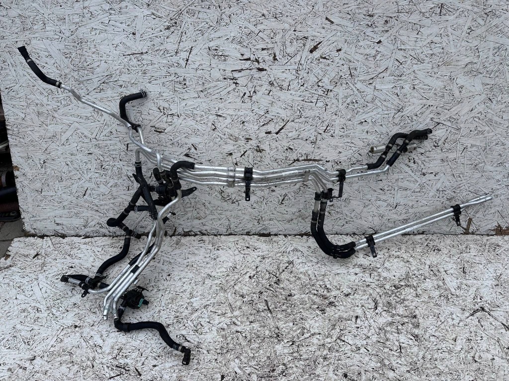 KUGA MK3 ВОДЯНИЙ НАСОС ШЛАНГ ПРОВІД ПРОВІДНИКИ ОХОЛОДЖЕННЯ 2.5 ГІБРИД LX61-18D473-HCD