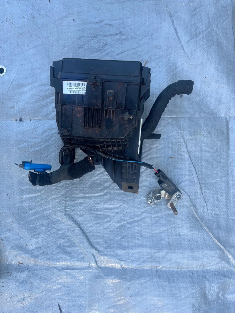 JEEP COMPASS II ЛІФТ КОРОБКА ЗАПОБІЖНИКІВ 2021-