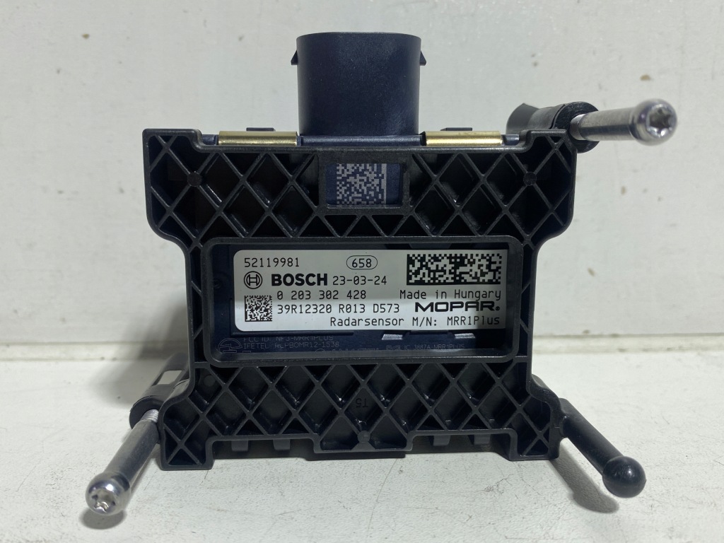 Радар JEEP Renegade 52119981 14-18 Bosch SENSOR ACC