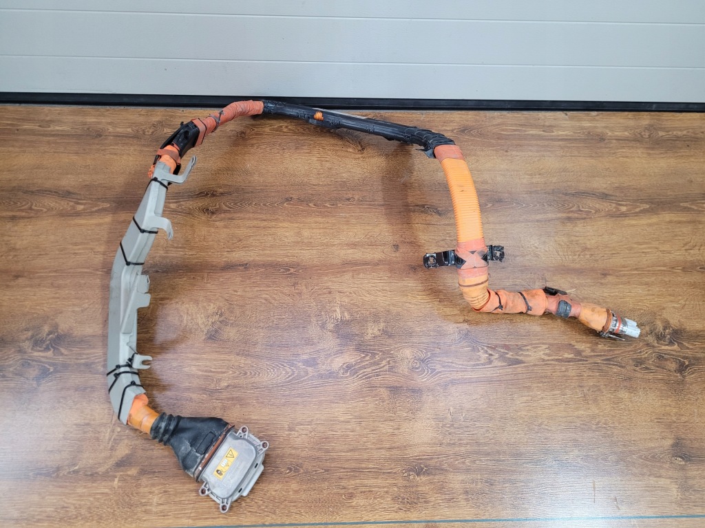 ВИСОКОВОЛЬТНИЙ КАБЕЛЬ ЗАРЯДНОГО ПРИСТРОЮ WRANGLER JL 4XE