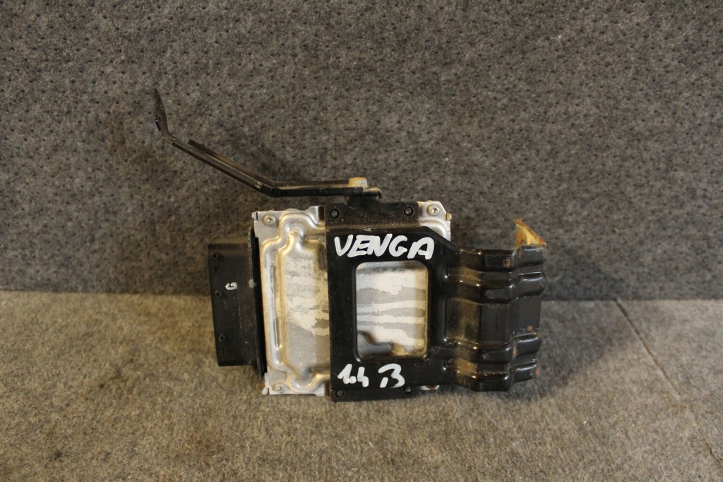 КОНТРОЛЕР ДВИГУНА KIA VENGA