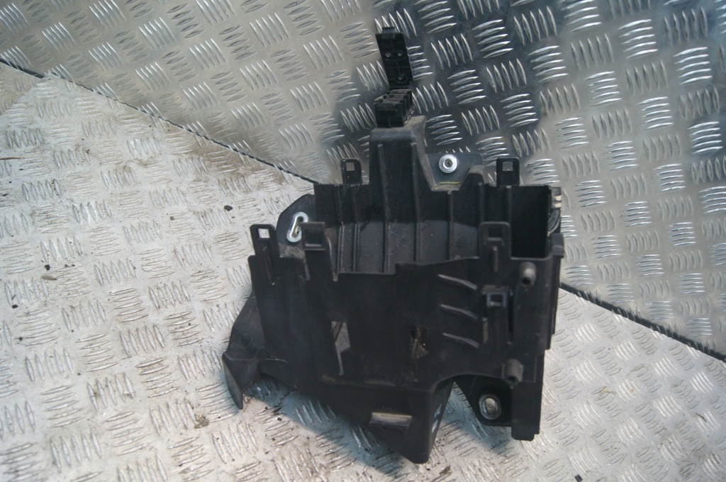 Кронштейн / Основа блоку керування Grand Cherokee WK2