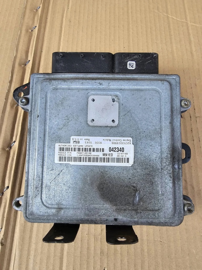 КОНТРОЛЕР ДВИГУНА ECU P68071021AB JEEP COMPASS