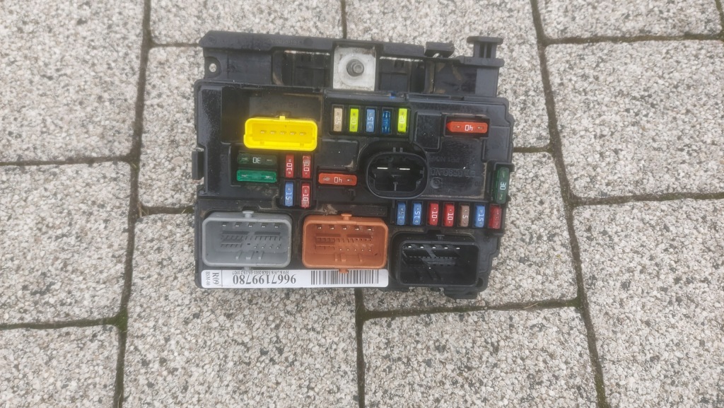 PEUGEOT CITROEN - R09 9667199780 МОДУЛЬ, КОРОБКА BSM