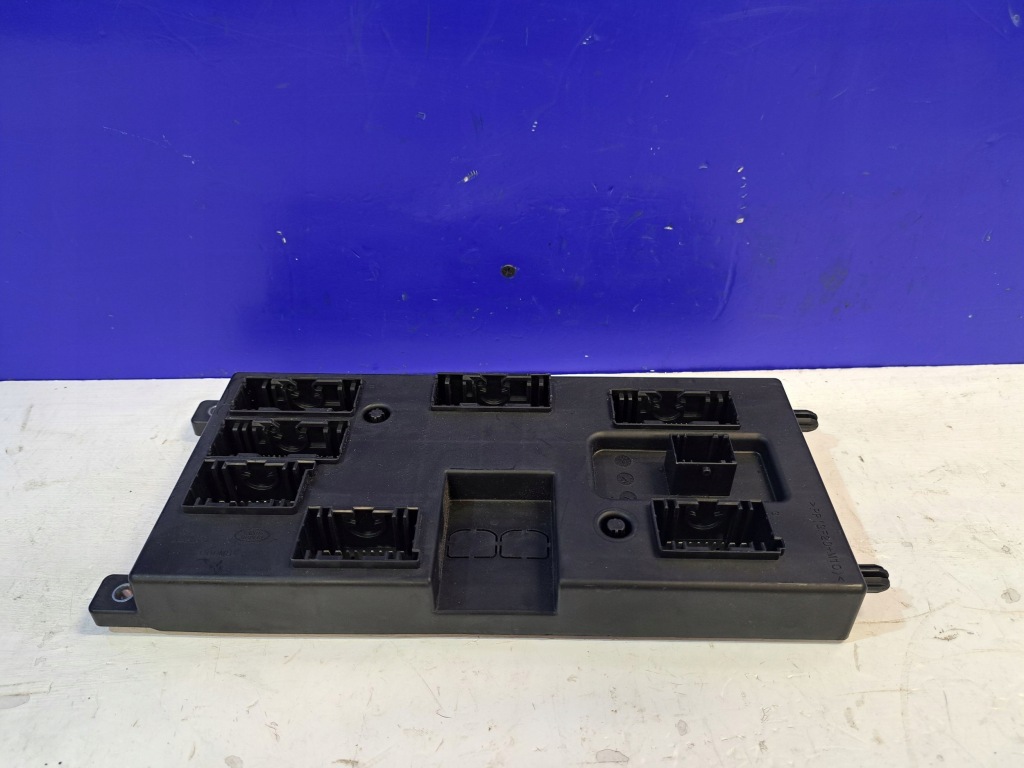 Jaguar XE 2019 Блоки запобіжників