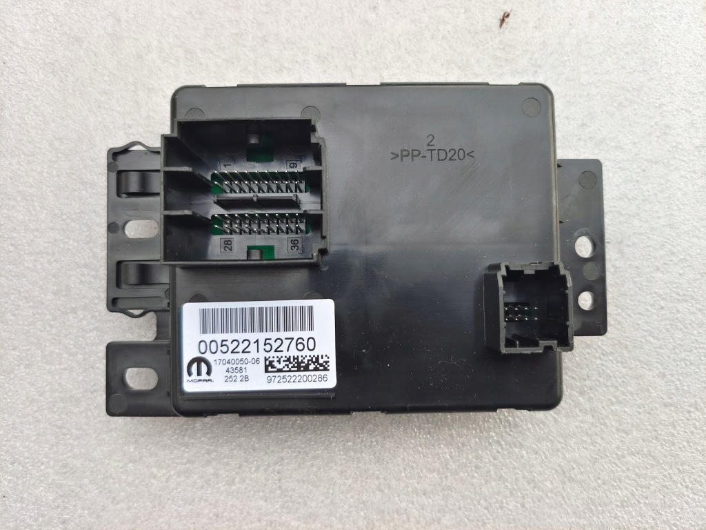 Jeep Compass II 1.3T модуль керування двигуном ECU 00522152760