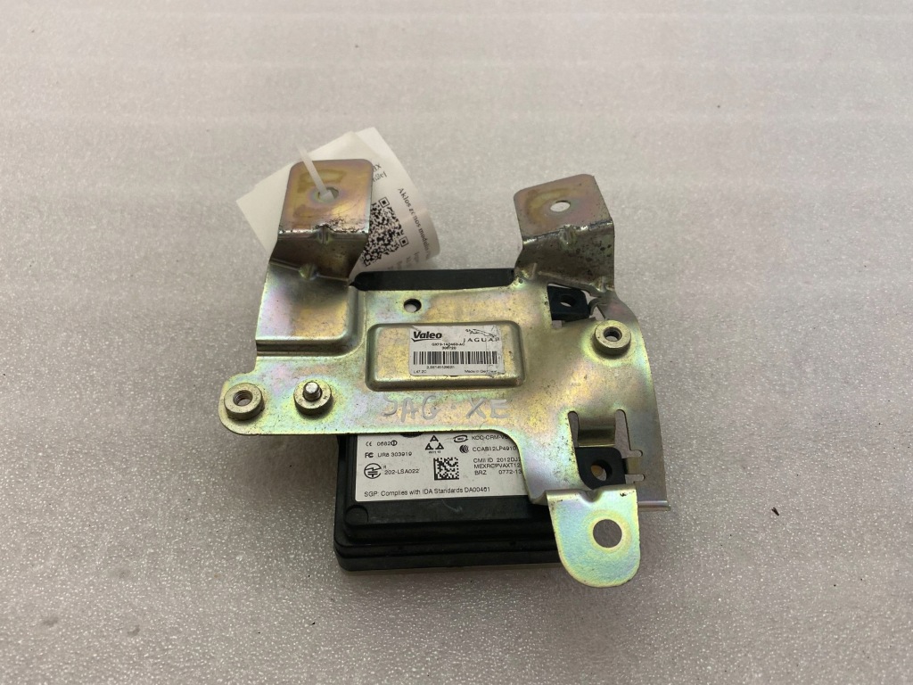 Jaguar XE Модуль мертвого поля