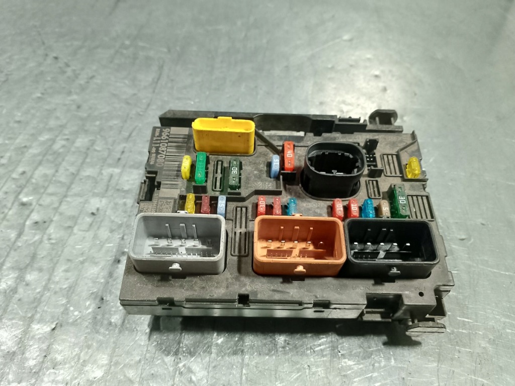 МОДУЛЬ BSM PEUGEOT 307 1.6 HDI УНІВЕРСАЛ 9661087080