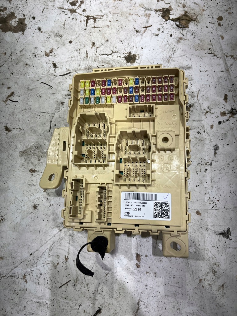 Блок запобіжників Hyundai Kia BSI 91951-CZ390