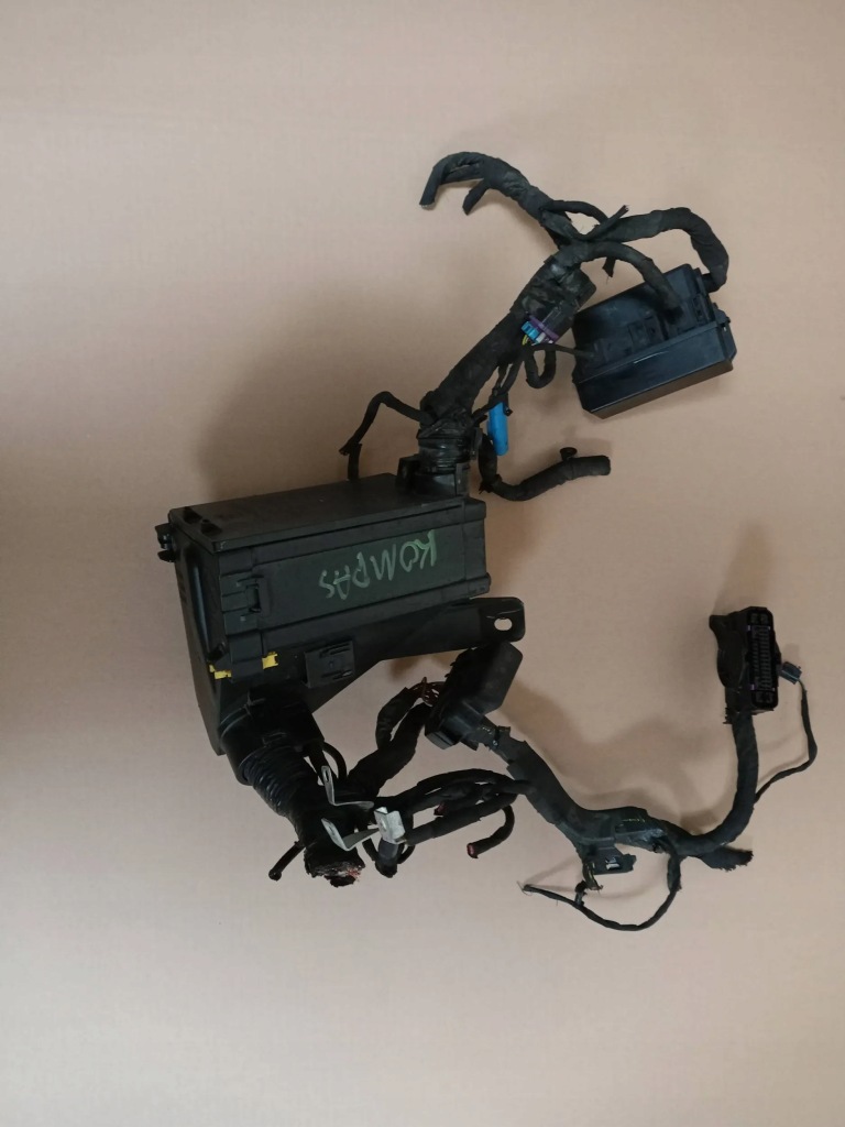 БЛОК ЗАПОБІЖНИКІВ JEEP COMPASS II 17-