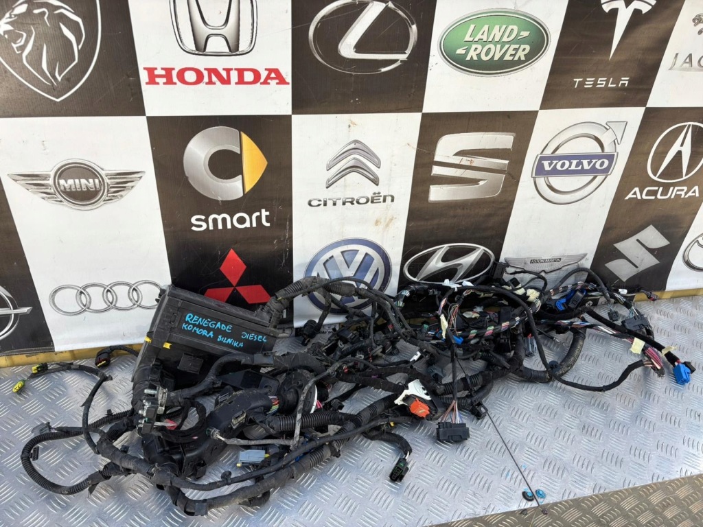 ДЖИП RENEGADE УСТАНОВКА МОТОРНОГО ВІДСІКУ ДИЗЕЛЬ 1.6 MJET EU. 2018Р.