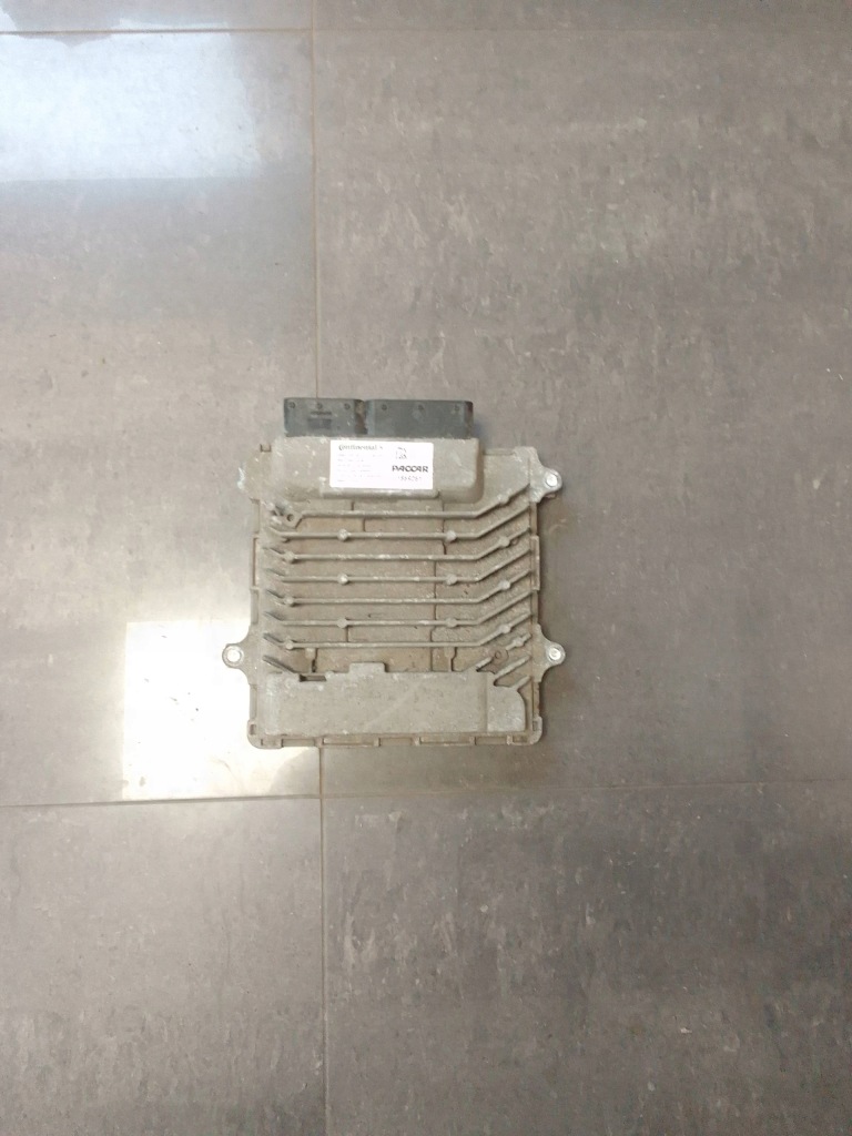 DAF XF 106 КРИШКА КРІПЛЕННЯ ПАСАЖИРСЬКОГО СИДІННЯ RH (1848345)