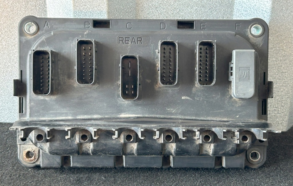 БЛОК УПРАВЛІННЯ ШАСІ DAF 106 ЛІФТ